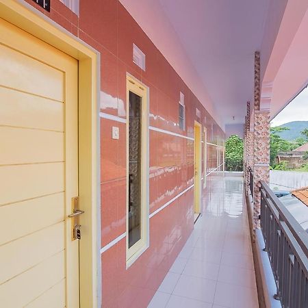 Reddoorz Syariah @ Tambak Mekar Street Subang Otel Djalantjagak Dış mekan fotoğraf