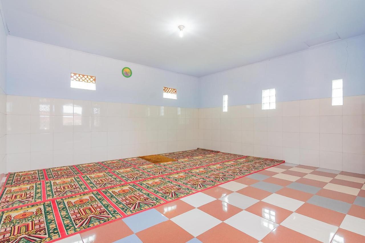 Reddoorz Syariah @ Tambak Mekar Street Subang Otel Djalantjagak Dış mekan fotoğraf