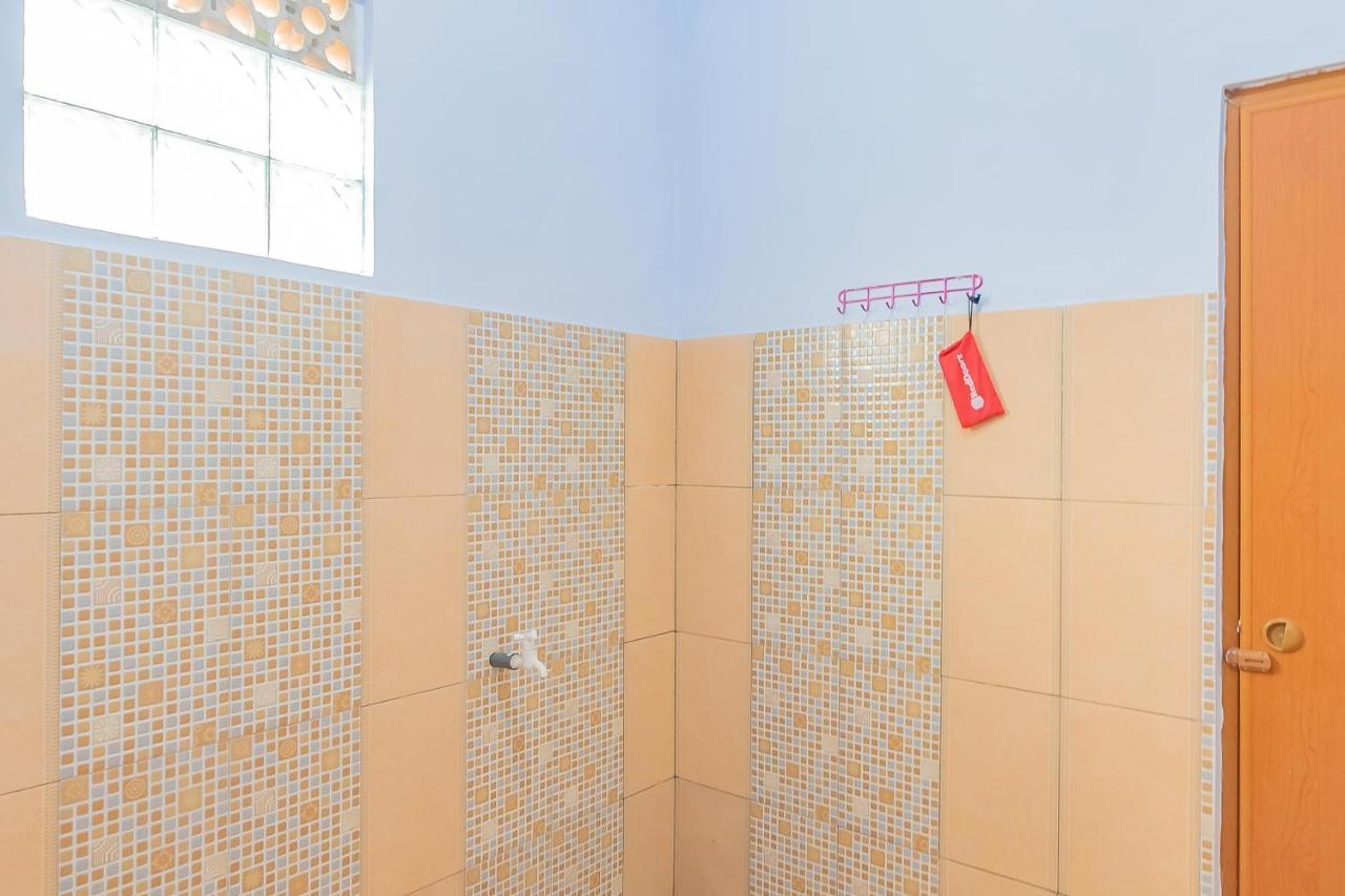 Reddoorz Syariah @ Tambak Mekar Street Subang Otel Djalantjagak Dış mekan fotoğraf