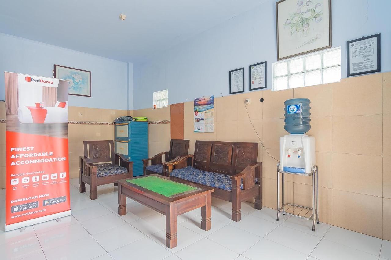 Reddoorz Syariah @ Tambak Mekar Street Subang Otel Djalantjagak Dış mekan fotoğraf